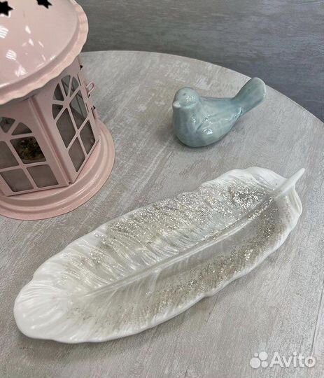 Перо из эпоксидной смолы