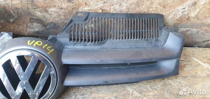 Решетка радиатора Volkswagen Golf V 2003-2009
