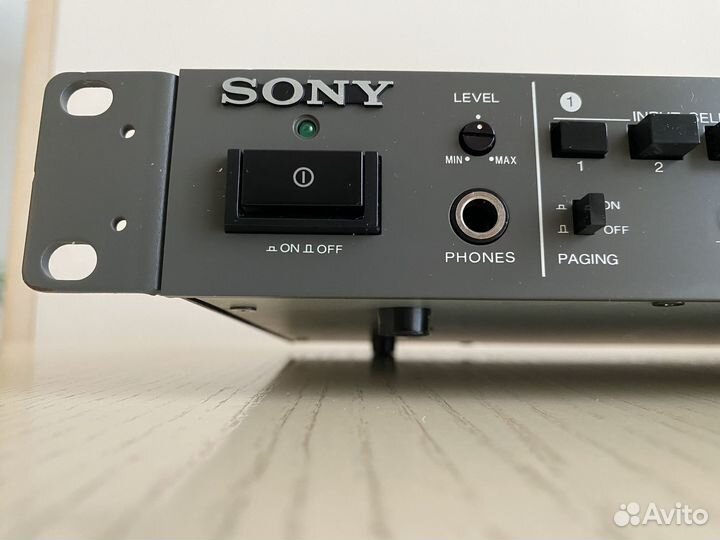 Предварительный усилитель/микшер Sony SRP-X6004