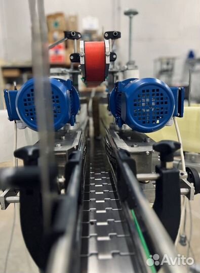 Транспортировочный конвейер / транспортер