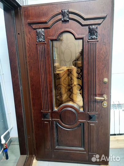 Парадные входные двери с терморазрывом