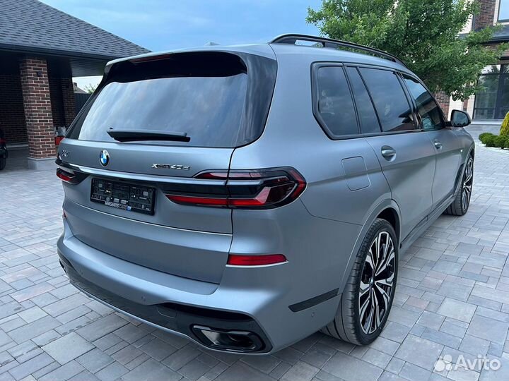 BMW X7 3.0 AT, 2023, 7 200 км