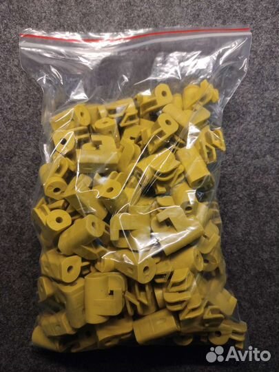 Изоляторы для электропастуха / электроизгородь