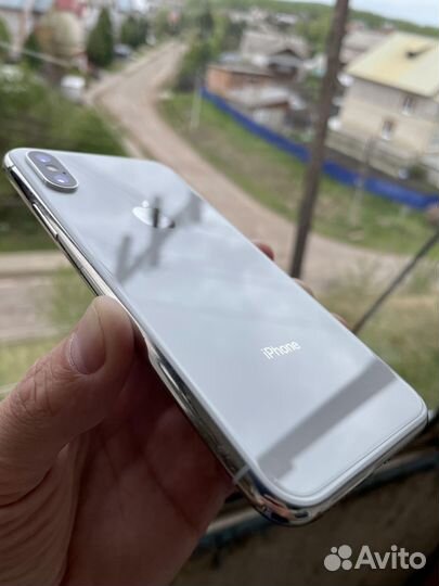 iPhone X, 64 ГБ