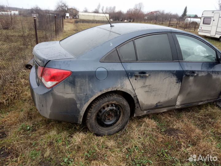 Шевроле Круз 1,6 МКПП