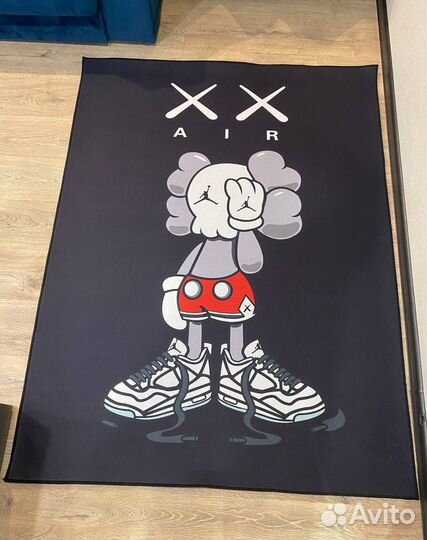 Ковер kaws