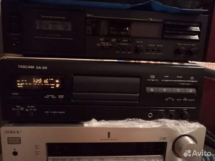 Nakamichi DR-2, Tascam DA-20