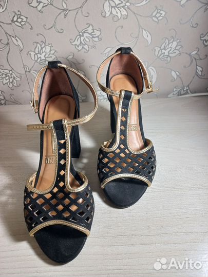 Туфли/Босоножки женские 37 размер на каблуке
