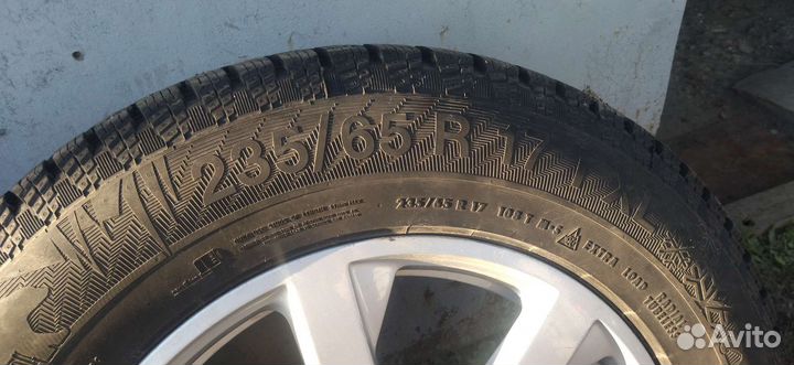 Комплект зимней резины с дисками R17 VAG