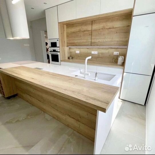 Островная кухня до потолка под зака и в рассрочку