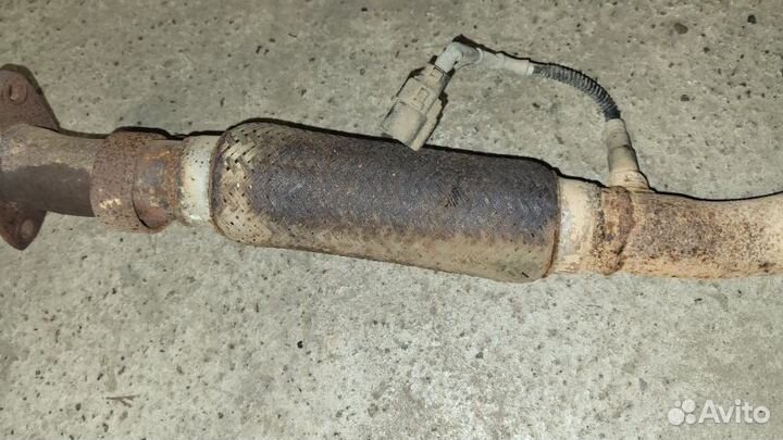 Приемная труба глушителя резонатор Hyundai Elantra