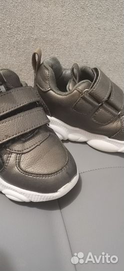 Кроссовки для мальчика 24