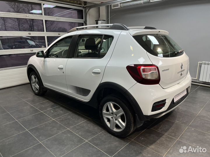 Renault Sandero Stepway 1.6 AT, 2017, 112 072 км