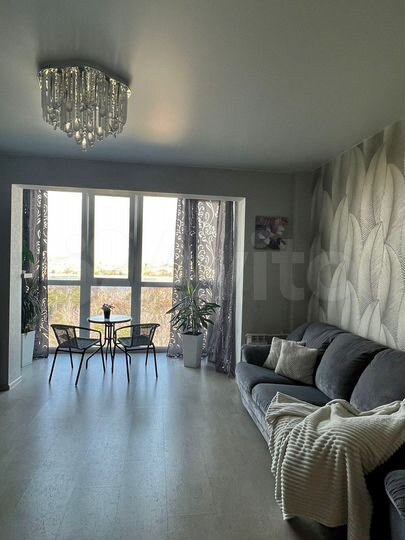 3-к. квартира, 83 м², 10/14 эт.