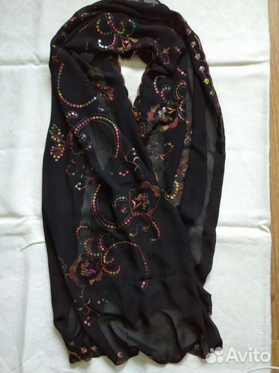 Палантин с пайетками. Бу