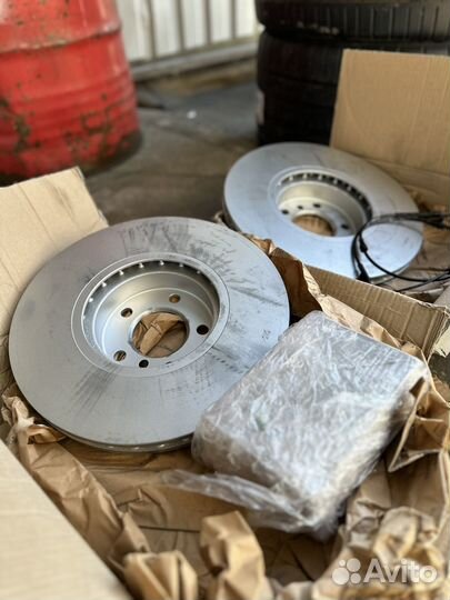 Комплект Тормозные Диски и Колодки BMW X5 F15