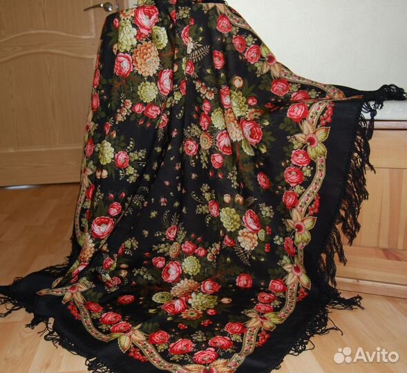 Павловопосадский платок шерсть Чёрные глаза