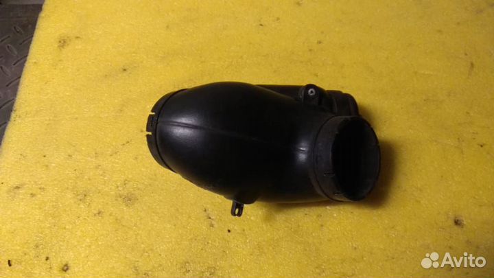 Воздуховод Mitsubishi Pajero/Montero 4