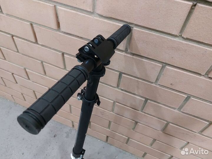 Самокат на больших колесах, алюминиевый