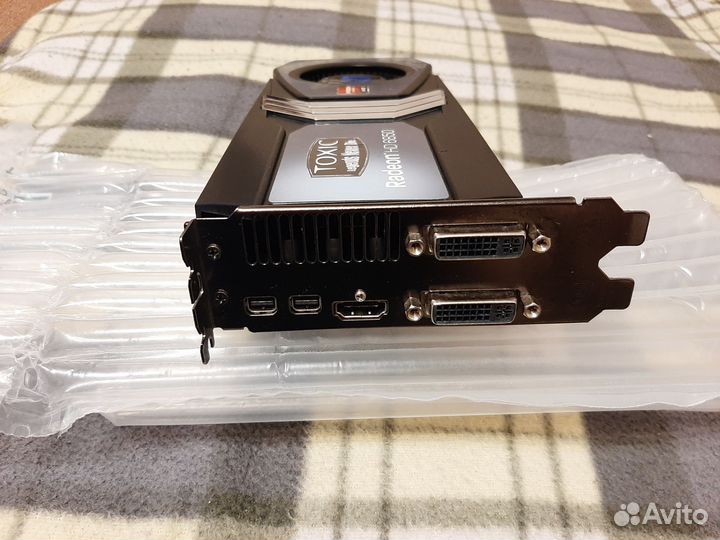 Видеокарта amd Radeon HD6850 Toxic Edition