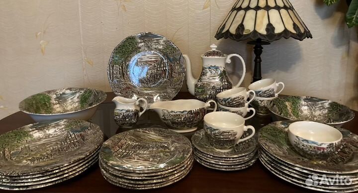 Сервизы столовый и чайный. Англия