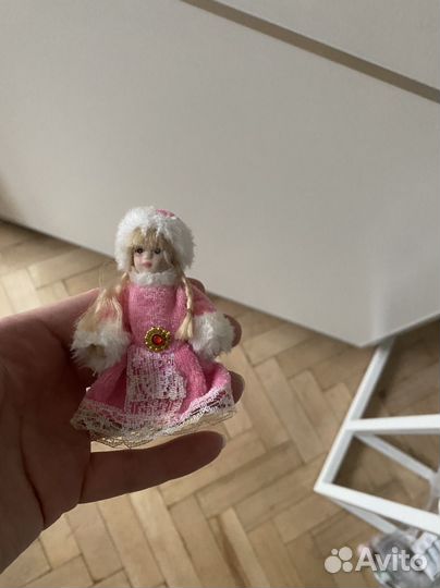 Фарфоровые куклы маленькие