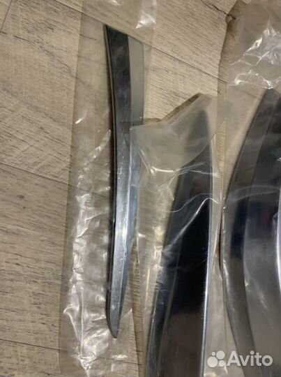 Накладки на задние фонари Тойота corolla 180