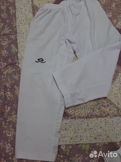 Форма для тхэквондо