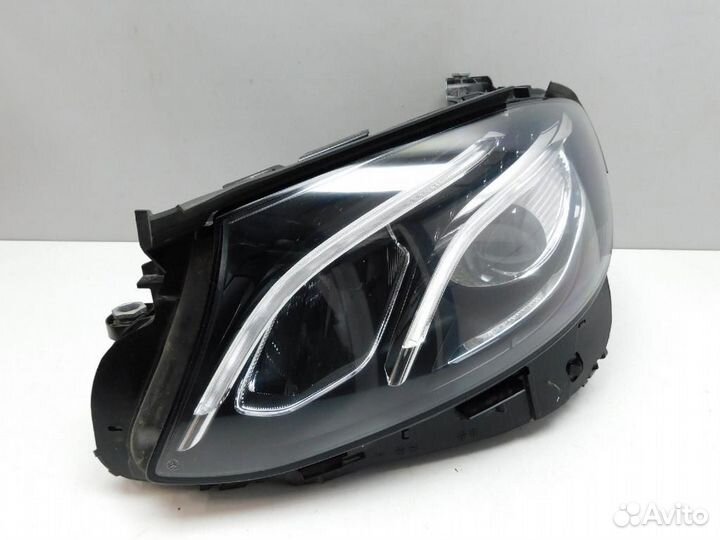 Фара левая Mercedes-Benz E-Class