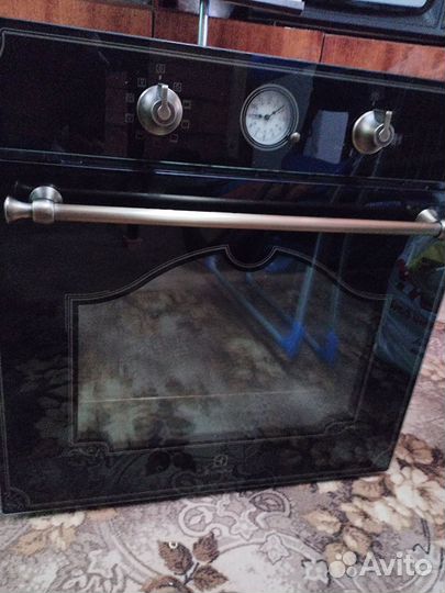 Продам электрический духовой шкаф на запасные част