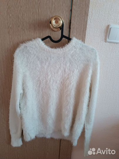 Свитер