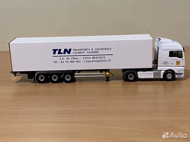 Модель Грузовика MAN TGX euro 6C semitrailer