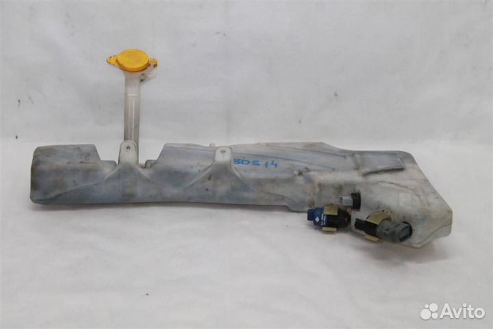 Бачок омывателя Nissan Navara D40