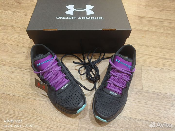 Кроссовки беговые Under Armour lux black purple