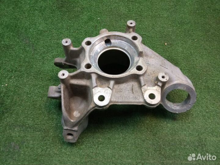 Кулак поворотный правый Bmw X6 G06 B57D30A 2020