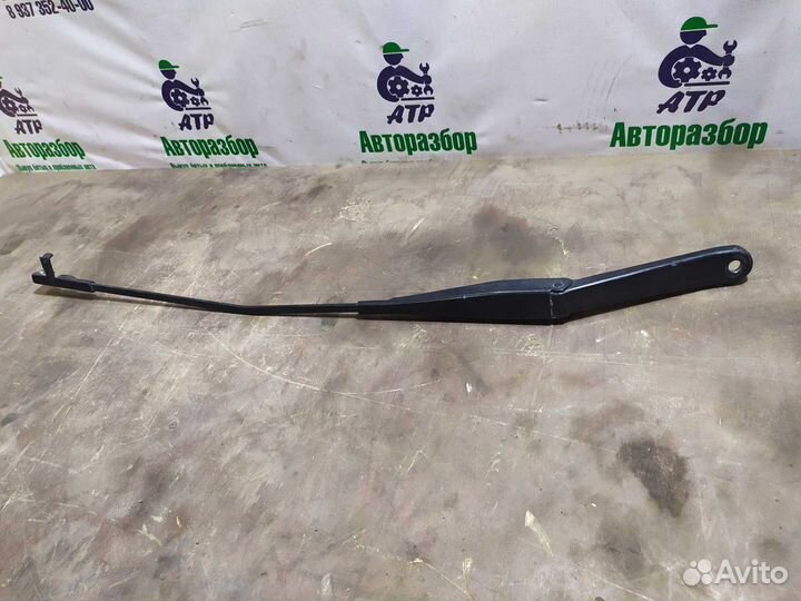 Поводок дворника правый передний Ford Focus