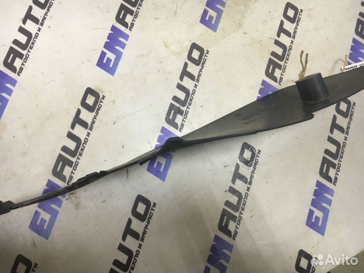 Накладка центральной консоли Фольксваген Гольф 5