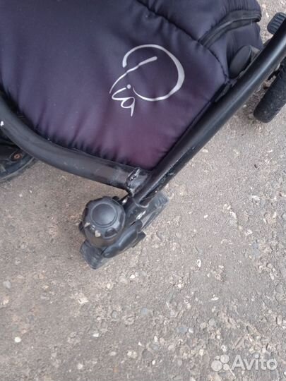 Коляска 2 в 1 tutis zippy pia