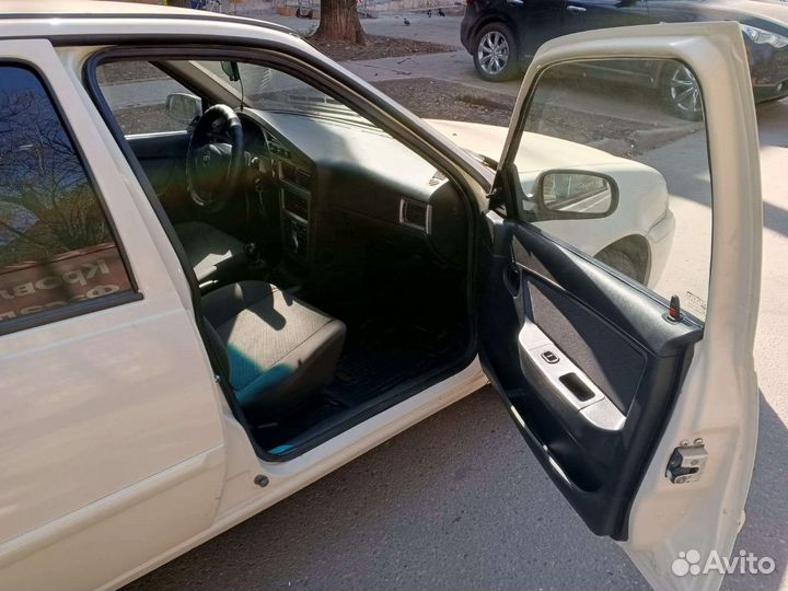 Daewoo Nexia 1.6 МТ, 2012, 135 000 км