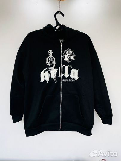 Толстовка на молнии