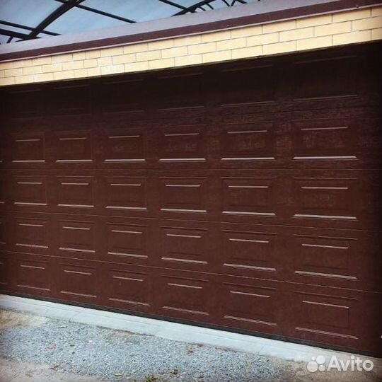 Гаражные секционные ворота