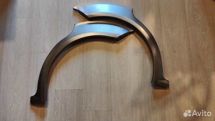 Задние арки Audi 80 комплект