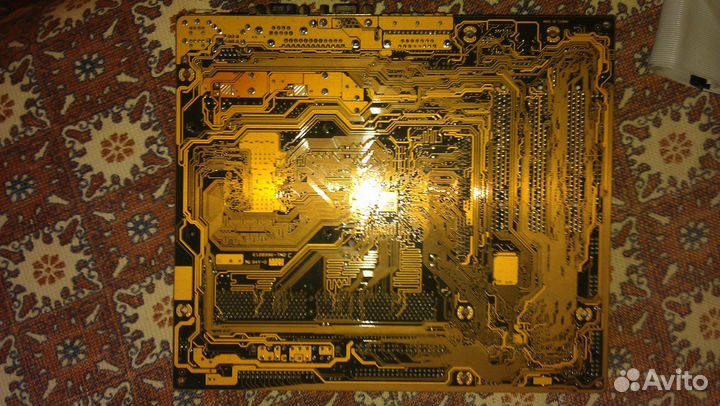 Мат. плата gigabyte GA-8igml-T+CPU Intel Pentium 4
