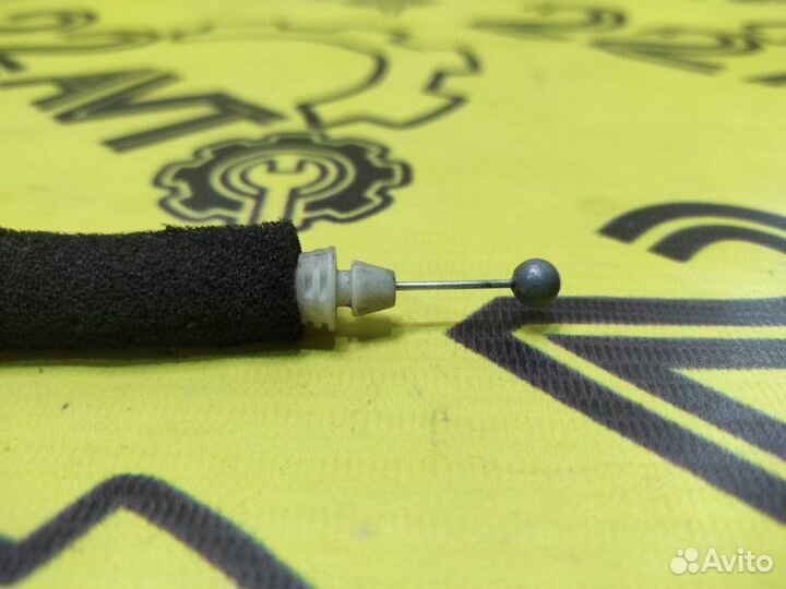 Замок двери передний правый Toyota Camry ACV40