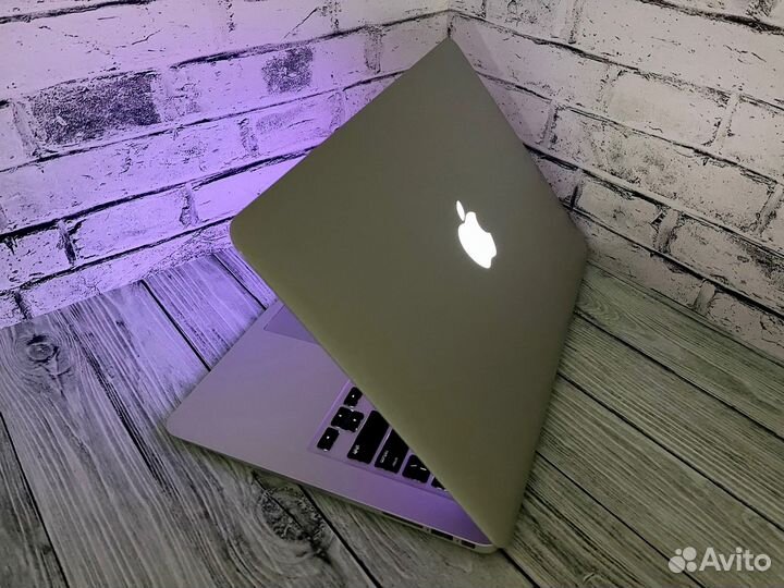 Ноутбук Apple MacBook Air 13