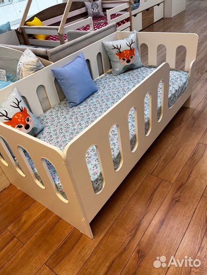 Детская кровать манеж