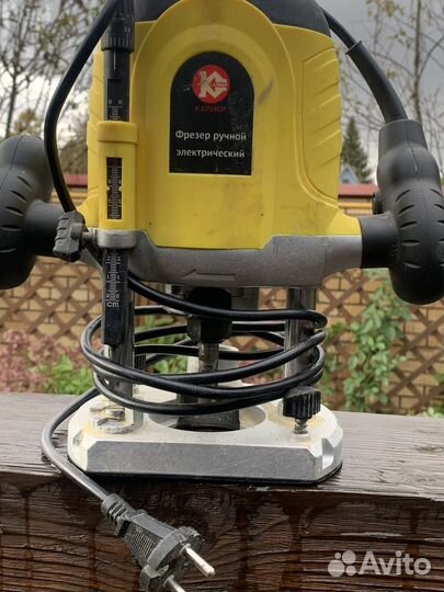 Ручной фрезер электрический