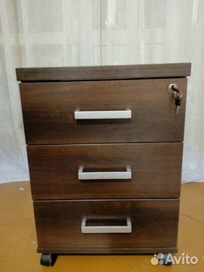 Тумба выкатная бу