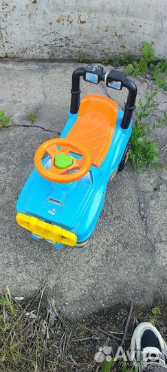 Машинка-каталка