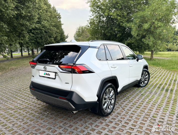 Toyota RAV4 2.5 AT, 2021, 19 400 км
